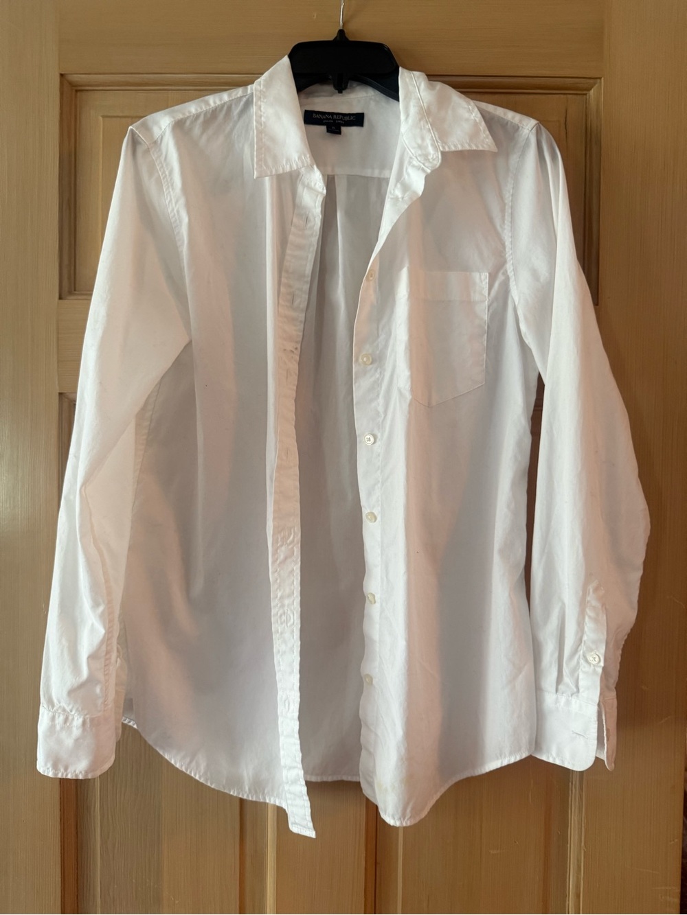 Banana Republic White Button-Down Shirt